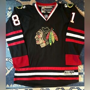 Reebok Chicago Blackhawks Marian Hossa #88 Black and Red Hockey Jersey XL